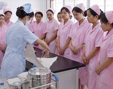 ʯ���fƽ���t(y��)�W(xu��)�еȌ��I(y��)�W(xu��)У