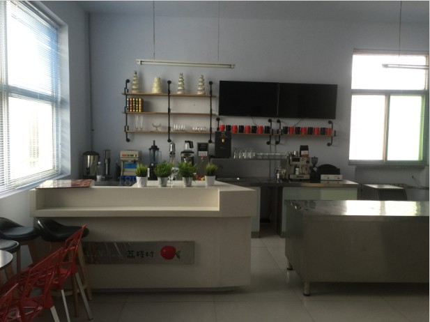 ���_��֦��決���ތW(xu��)У�b���������A��決��