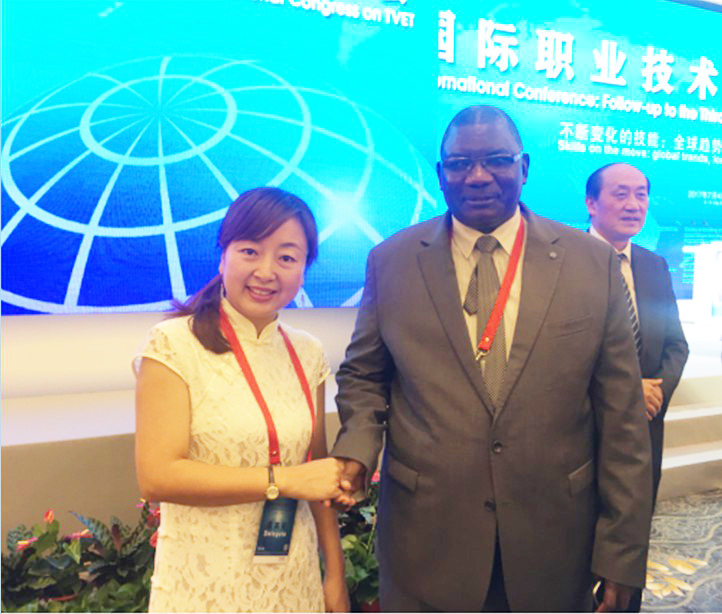 ���ώ��c(li��n)�χ��̿��ĽM������ʮ�ˌô����ϯ�H�н���