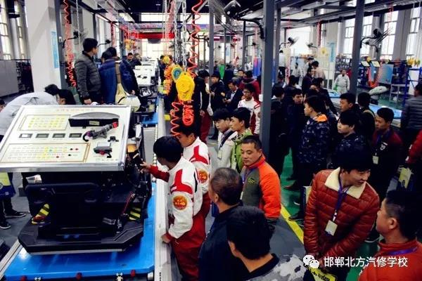 中國北方國際教育集團第十四屆校友聯(lián)誼會圓滿落幕 中國北方國際教育集團第十四屆校友聯(lián)誼會圓滿落幕