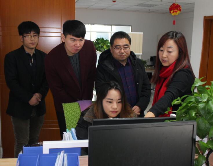 �ӱ������������̼��g�����WУ��������(chu��ng)Ԫ�����M�ИI(y��)�ս���