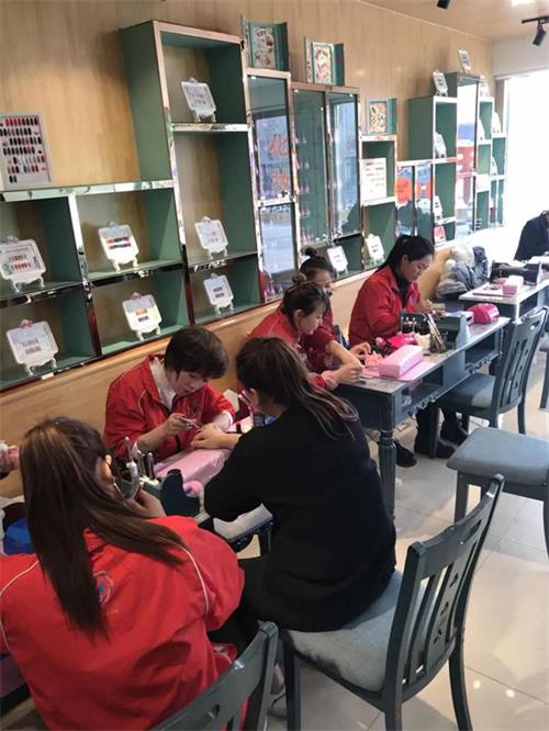 ����һ�괺ů���_�������|�������W(xu��)У����w���� 