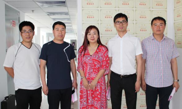 承德騰飛職業(yè)技術(shù)專(zhuān)修學(xué)院于杰院長(zhǎng)一行四人來(lái)公司考察交流 承德騰飛職業(yè)技術(shù)專(zhuān)修學(xué)院于杰院長(zhǎng)一行四人來(lái)公司考察交流