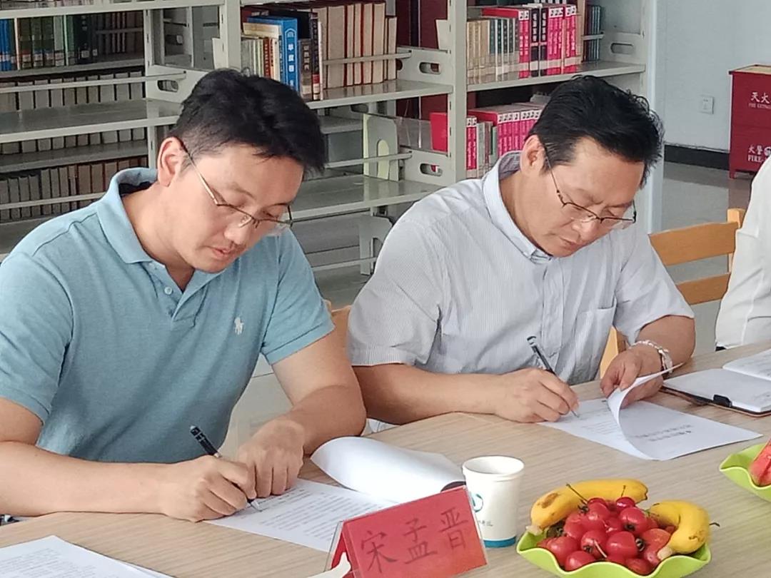 �е¼����W(xu��)Ժ�F(xi��n)���b������ϵ���_У�������ӑ��(hu��)