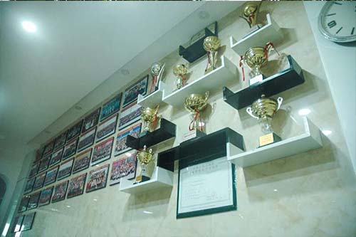 ���ݻ��y�W(xu��)У�ļҺ����W(xu��)���yȥ���