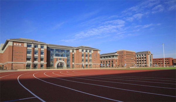 ����ͨ����ʲô��˼��ʯ���f�������W(xu��)У�_(k��i)�O(sh��)���@һ̌W(xu��)��