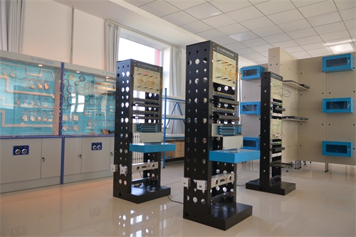 �����܌W(xu��)��̵ČW(xu��)У����Щ�������W(xu��)У���^��Ҏ(gu��)��