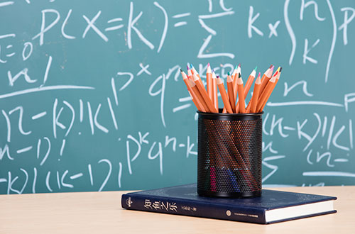 ��ī�����W(w��ng)�j��Ӗ�WУ�н̎��Y���C��Ӗ����