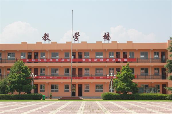 寶雞商貿(mào)交通職業(yè)學(xué)?梢詤⒓訂握锌荚噯? 寶雞商貿(mào)交通職業(yè)學(xué)校可以參加單招考試嗎?