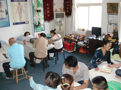 ��ɽ�н�����Ħ�I(y��)������Ӗ�WУ�_�O����Щ�n����