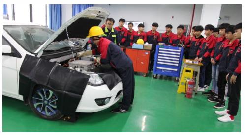 �V���Ƽ����Q�߼������WУ��������