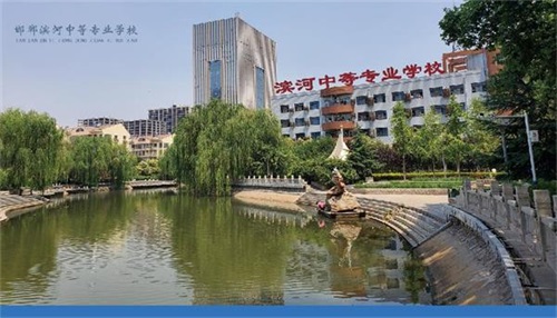 �����I���еȌ��I(y��)�W(xu��)У��ô�ӣ�